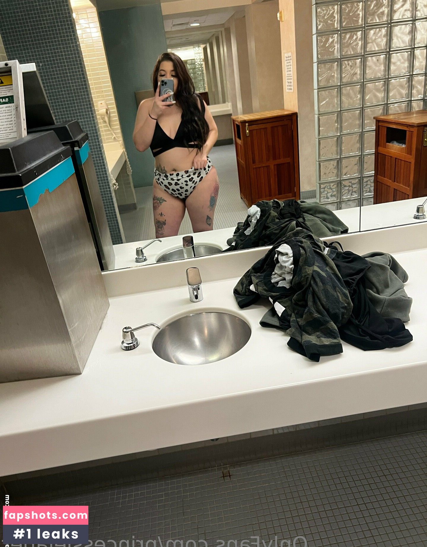 princessleiaher Nude Leaks OnlyFans Photos #3 - LeakJerk