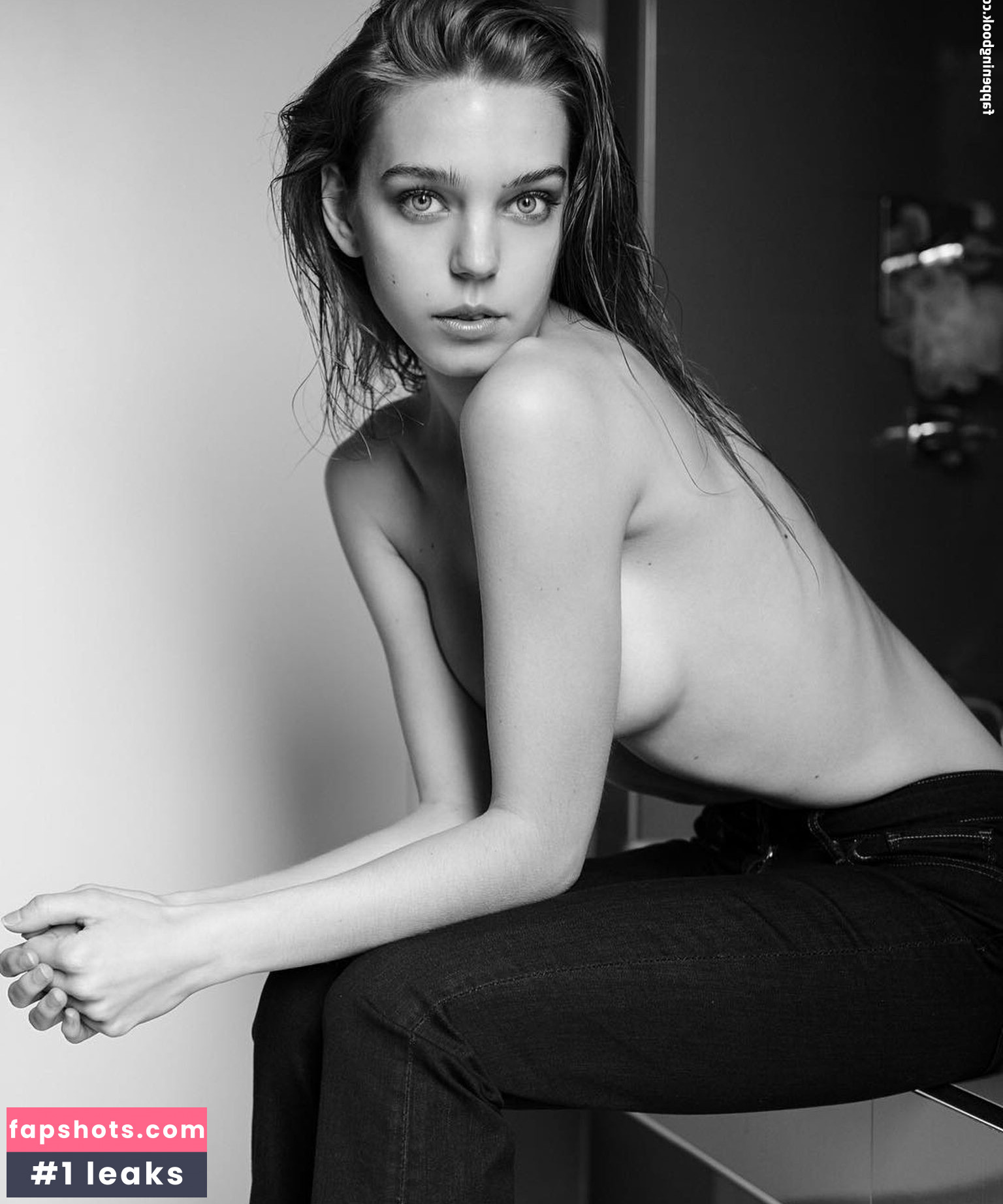 Priscilla Mezzadri gallery photo #39