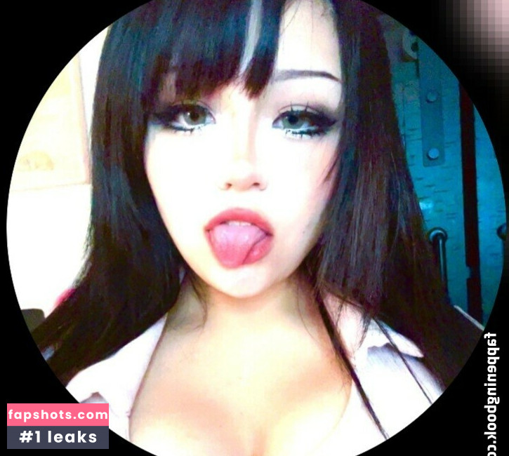 Priscilla gallery photo #5