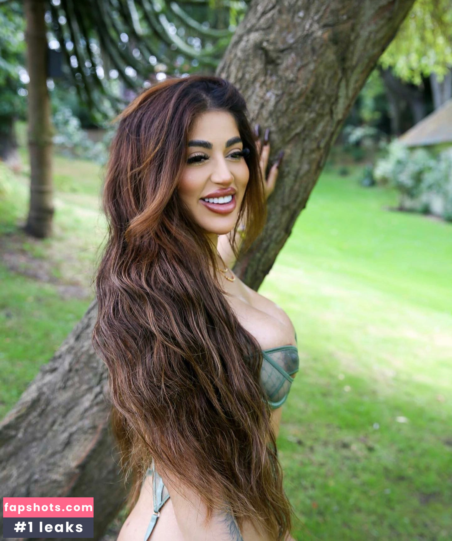 Priya Yasmin X gallery photo #16