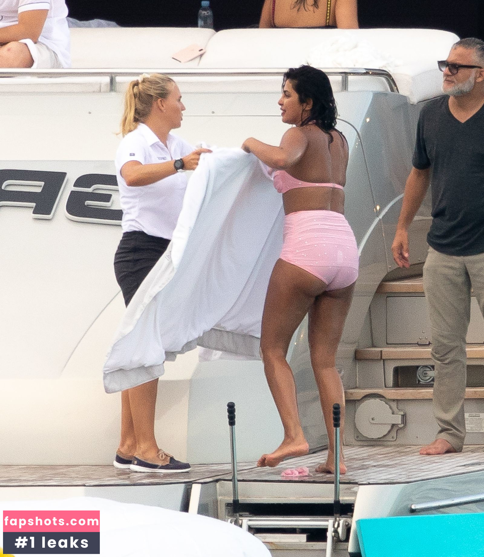 Priyanka Chopra gallery photo #274