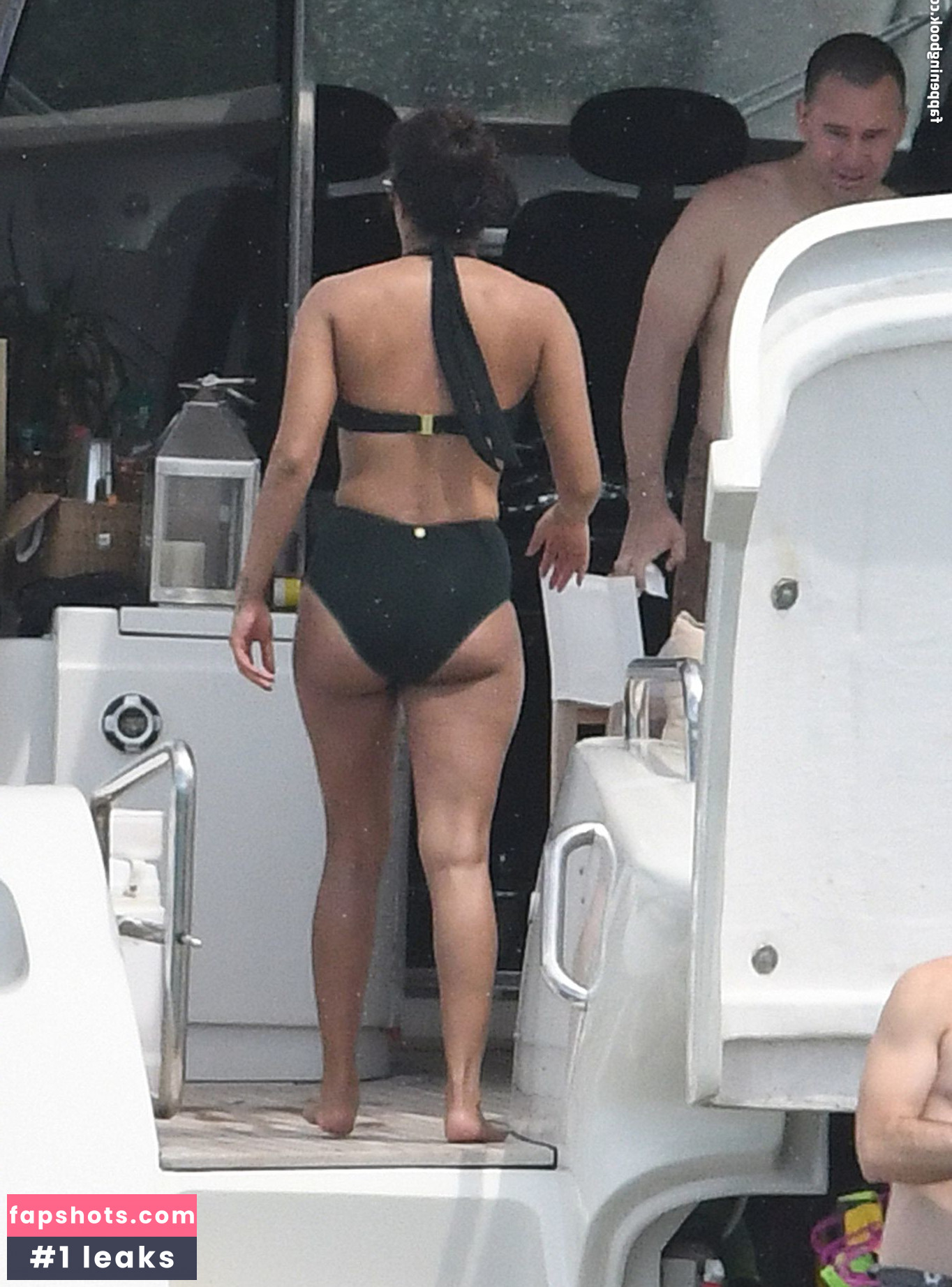 Priyanka Chopra gallery photo #316