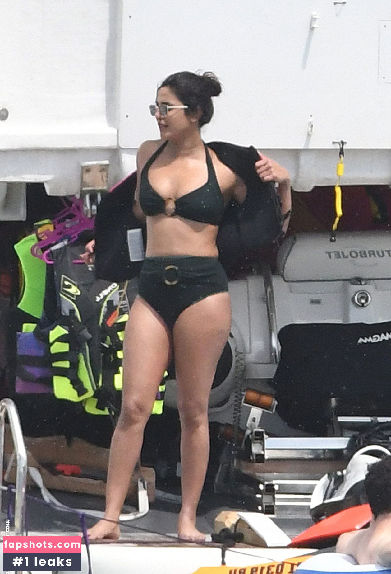 Priyanka Chopra gallery photo #317