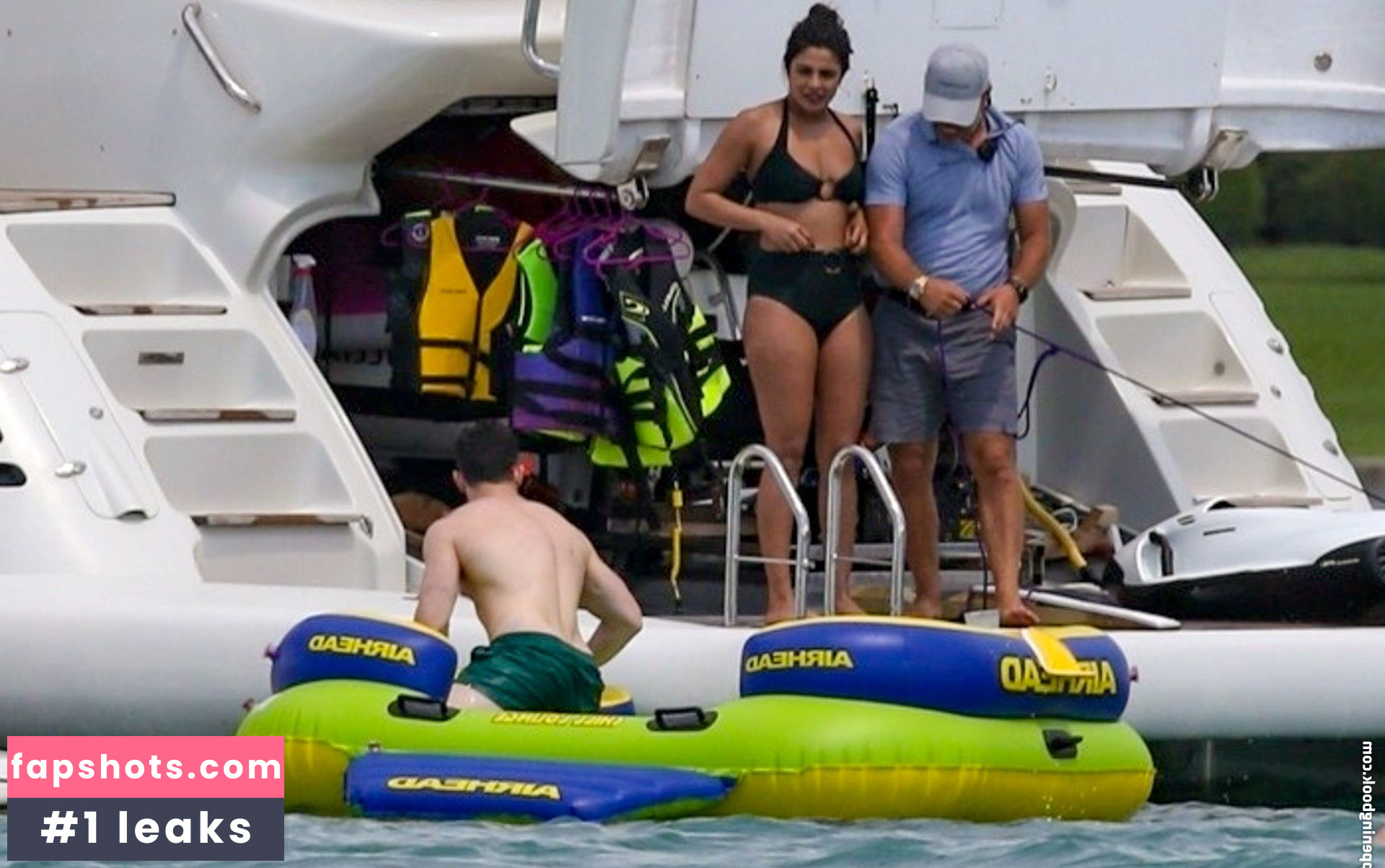 Priyanka Chopra gallery photo #323