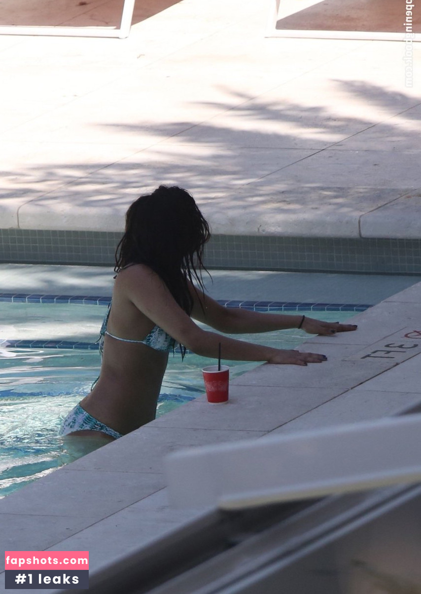 Priyanka Chopra gallery photo #360