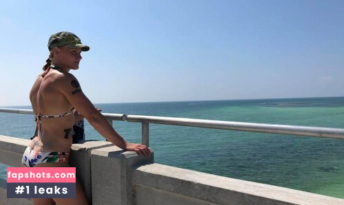 Professional Athletes gallery photo #1417