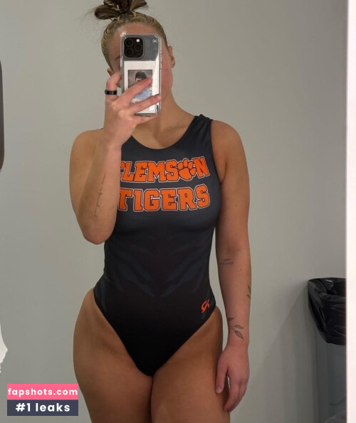 Professional Athletes gallery photo #1528