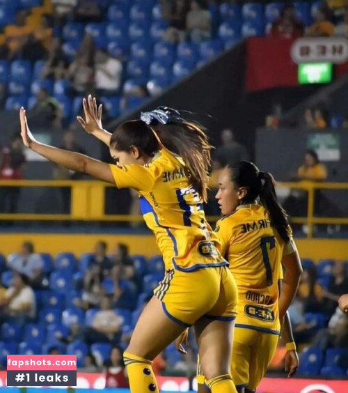 Professional Athletes gallery photo #1725