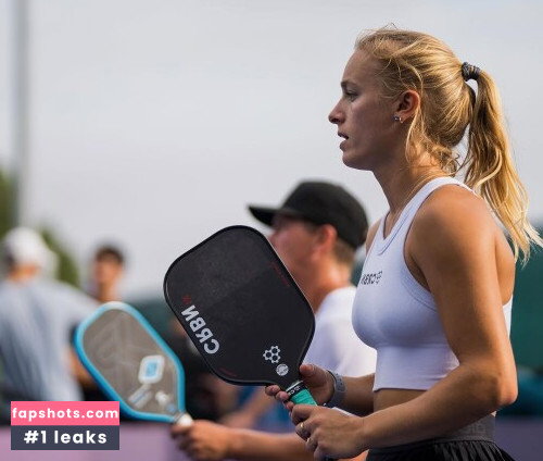 Professional Athletes gallery photo #1941