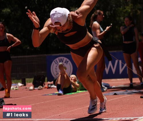 Professional Athletes gallery photo #2070