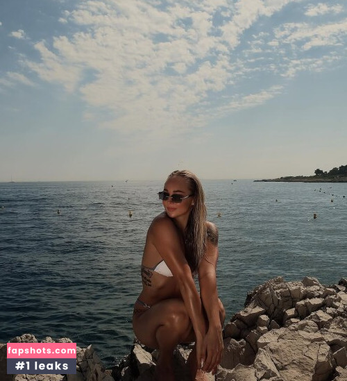 Professional Athletes gallery photo #2074