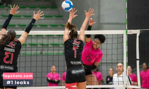 Professional Athletes gallery photo #2425