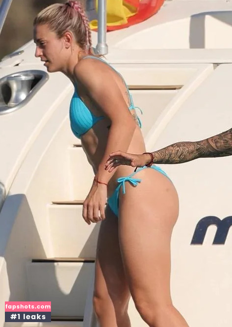 Professional Athletes gallery photo #2497