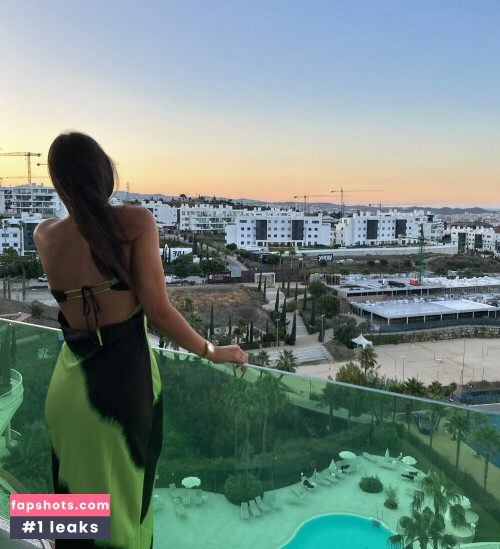 Professional Athletes gallery photo #2543