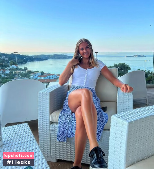 Professional Athletes gallery photo #2561