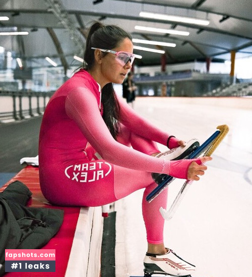 Professional Athletes gallery photo #2572