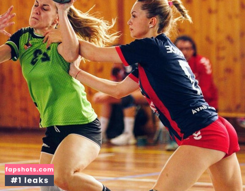 Professional Athletes gallery photo #2743