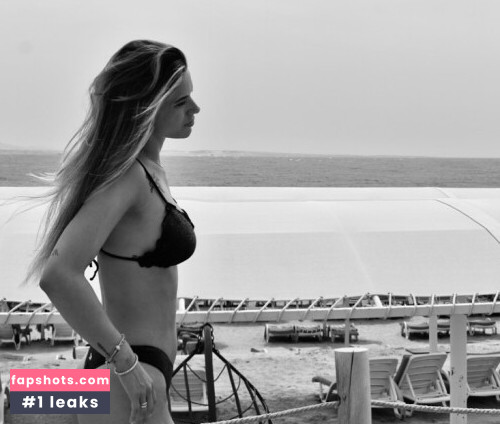 Professional Athletes gallery photo #2826