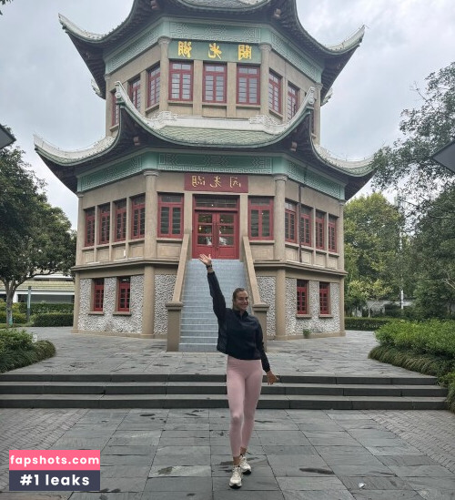 Professional Athletes gallery photo #2902