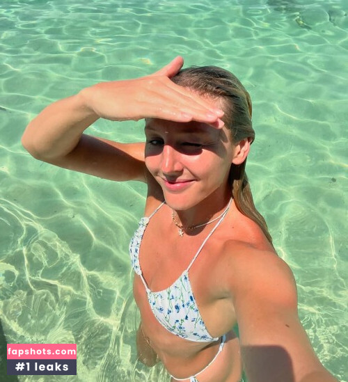 Professional Athletes gallery photo #2935