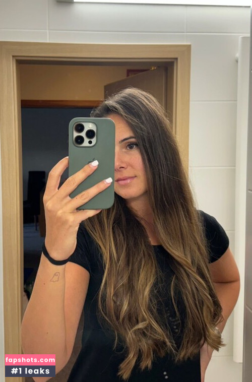 Professional Athletes gallery photo #2973