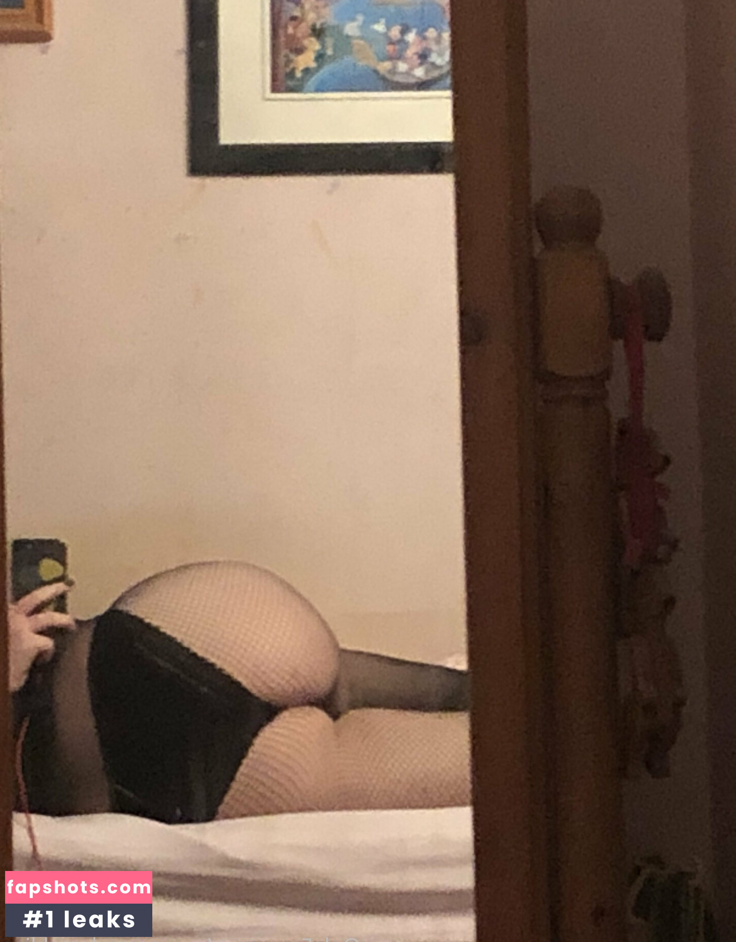 prosecco-glazed-lips gallery photo #4