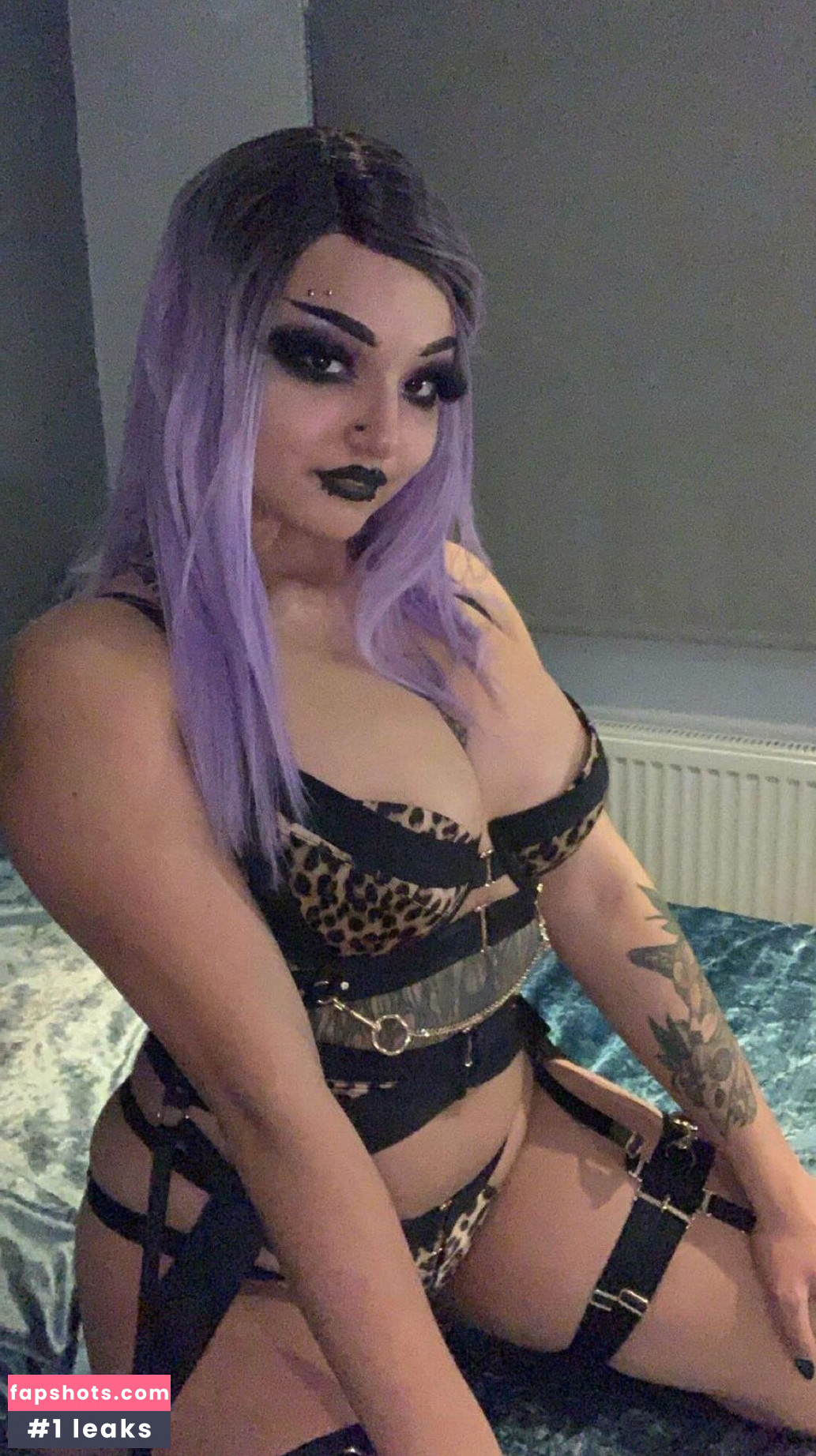 prosecco-glazed-lips gallery photo #9