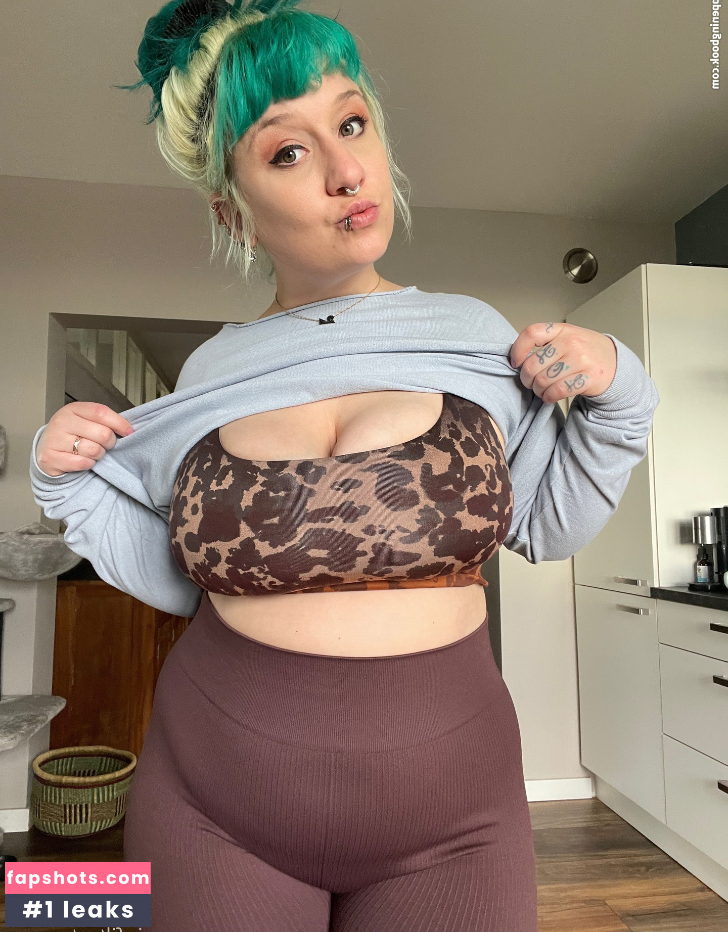 Proxy Paige gallery photo #228