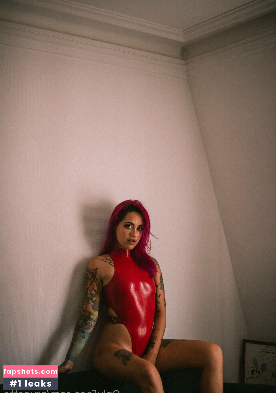 Prunette gallery photo #5