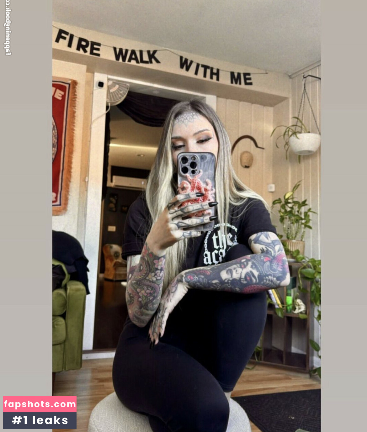 Pterodactylsftw nude babe gallery