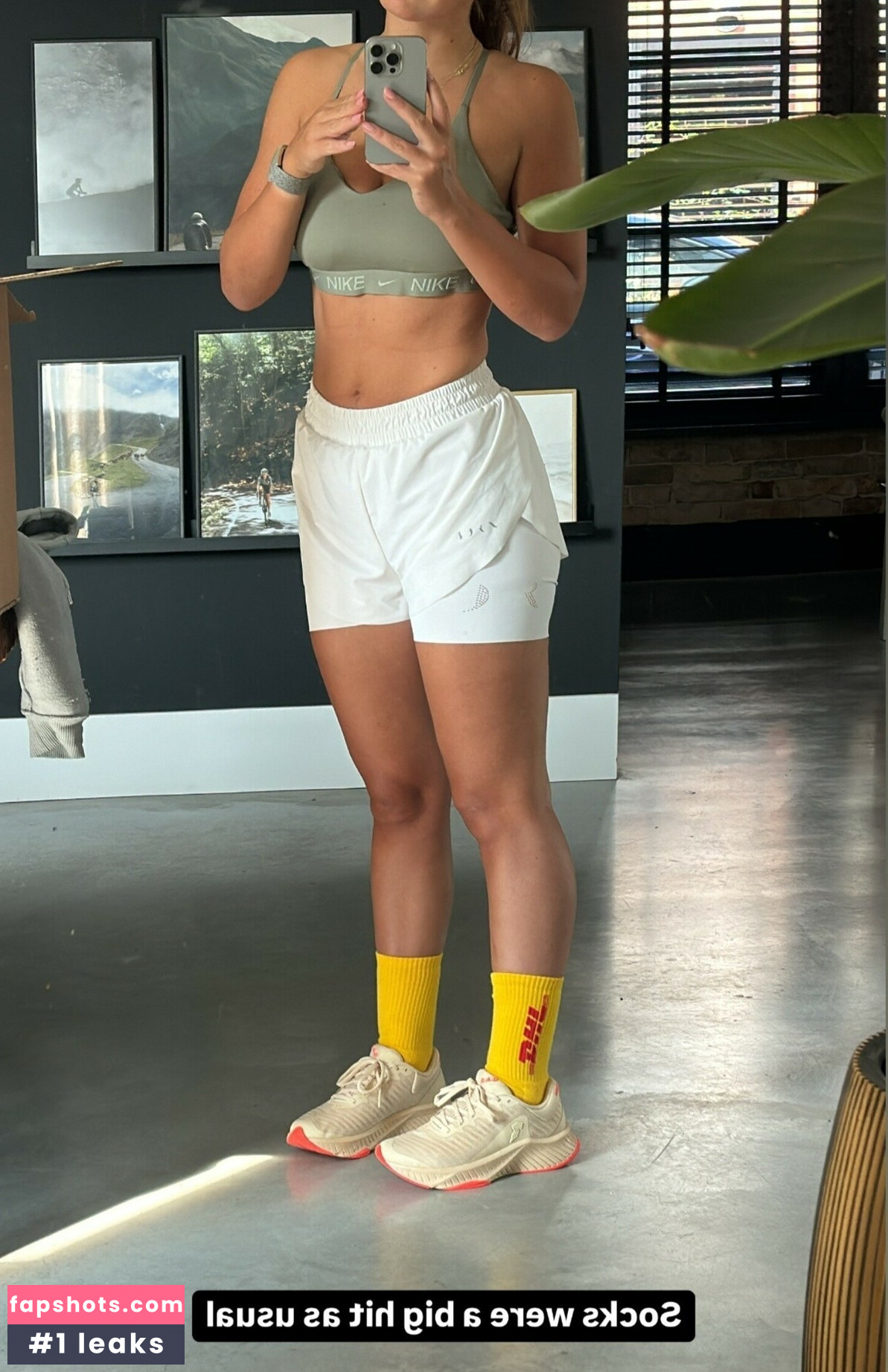 Puckmoonen nude babe gallery