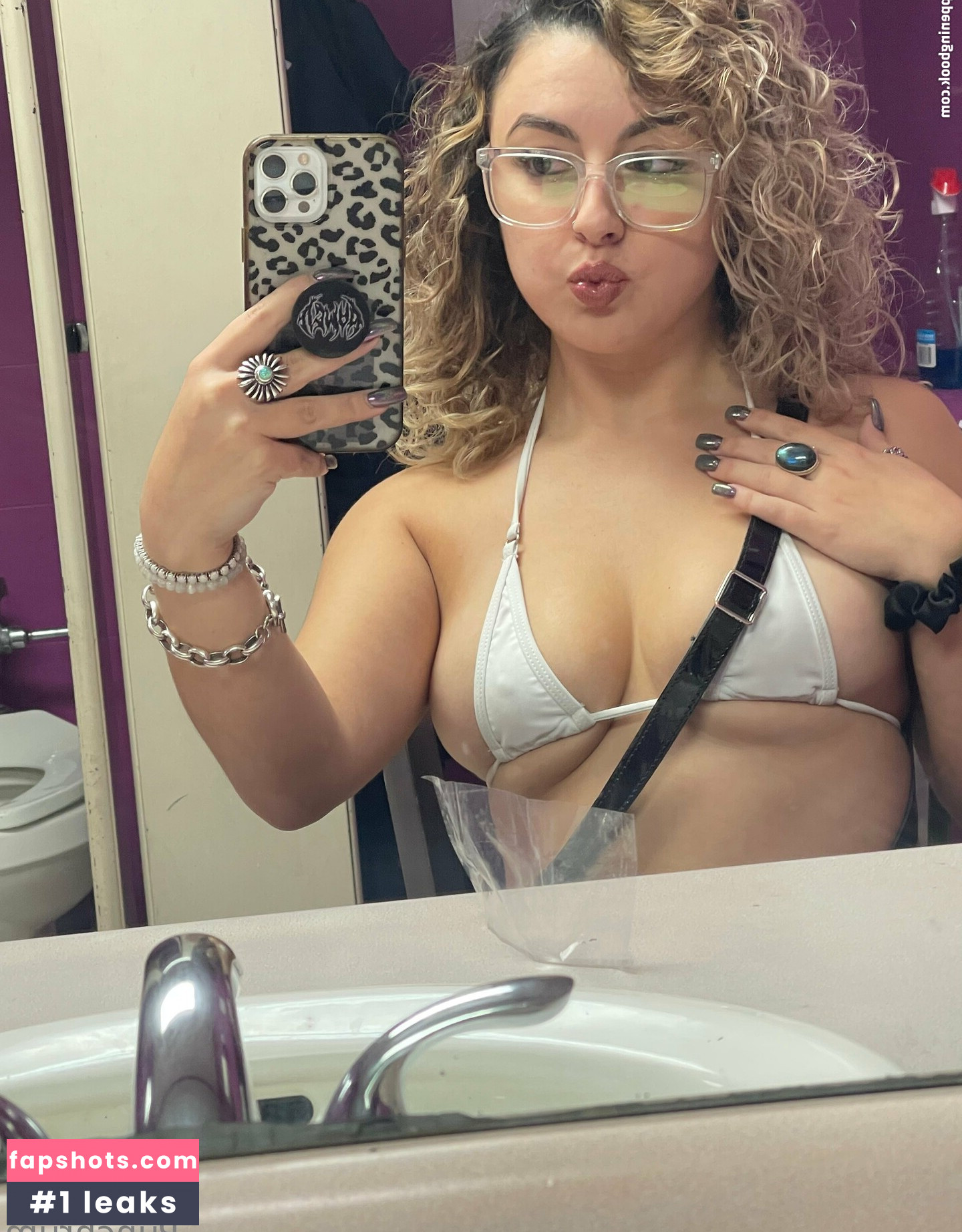 punchrum gallery photo #17