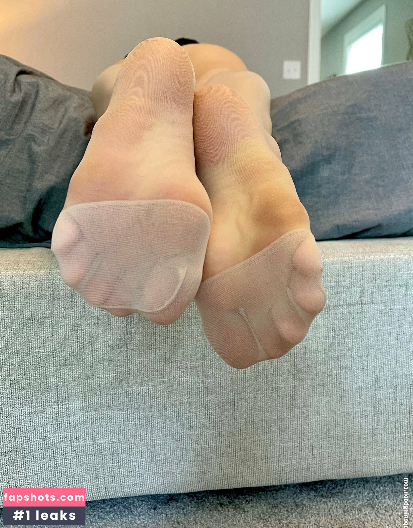 purrfect_feet1_free gallery photo #18