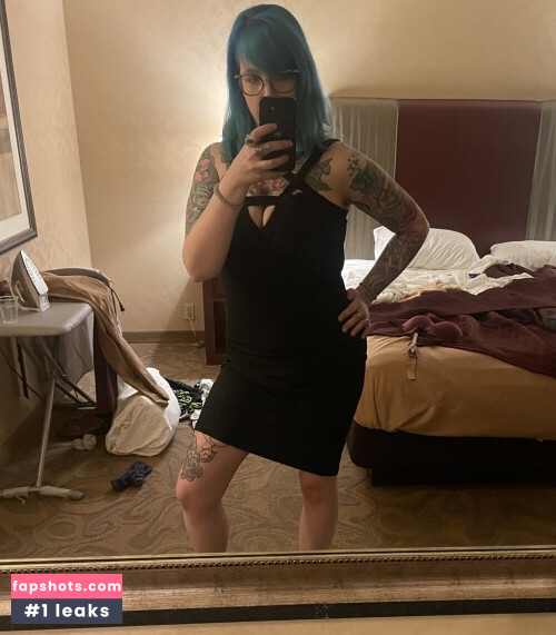 PushingUpRoses gallery photo #12