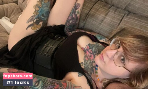 PushingUpRoses gallery photo #4