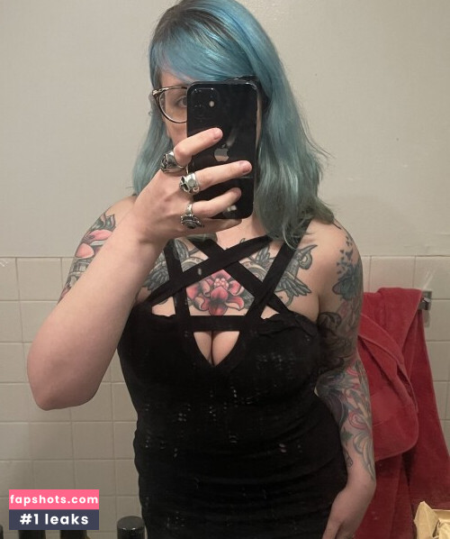 PushingUpRoses gallery photo #6