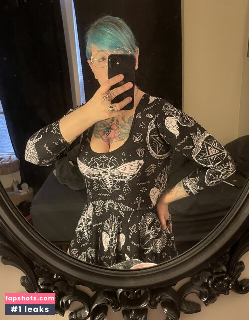 PushingUpRoses gallery photo #9