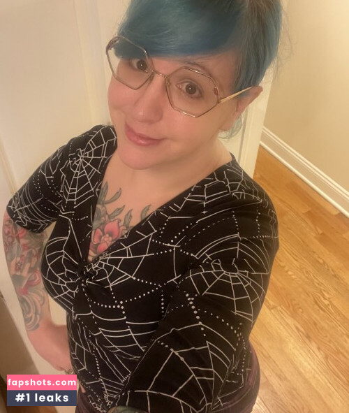 PushingUpRoses gallery photo #10