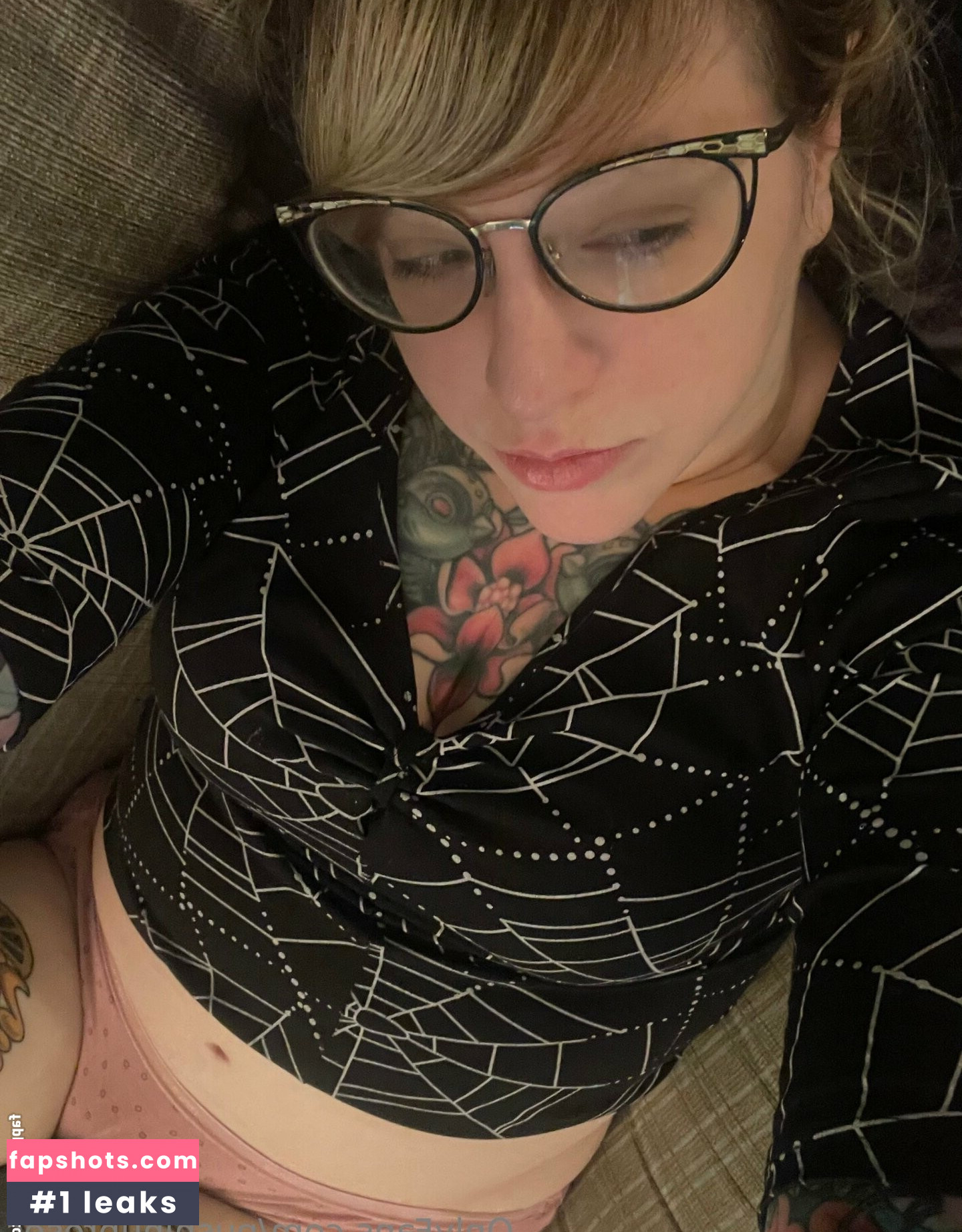 PushingUpRoses gallery photo #128