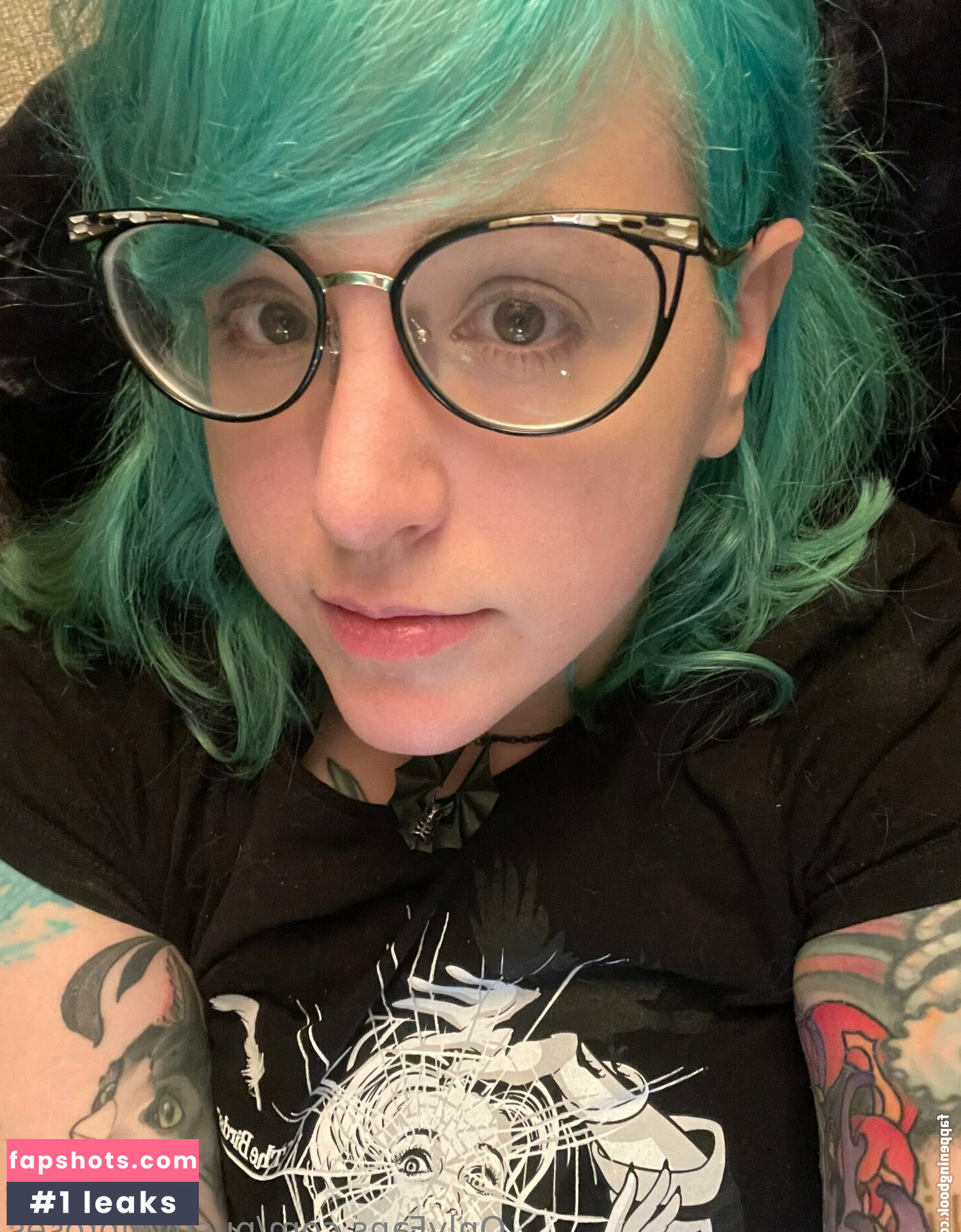 PushingUpRoses gallery photo #148