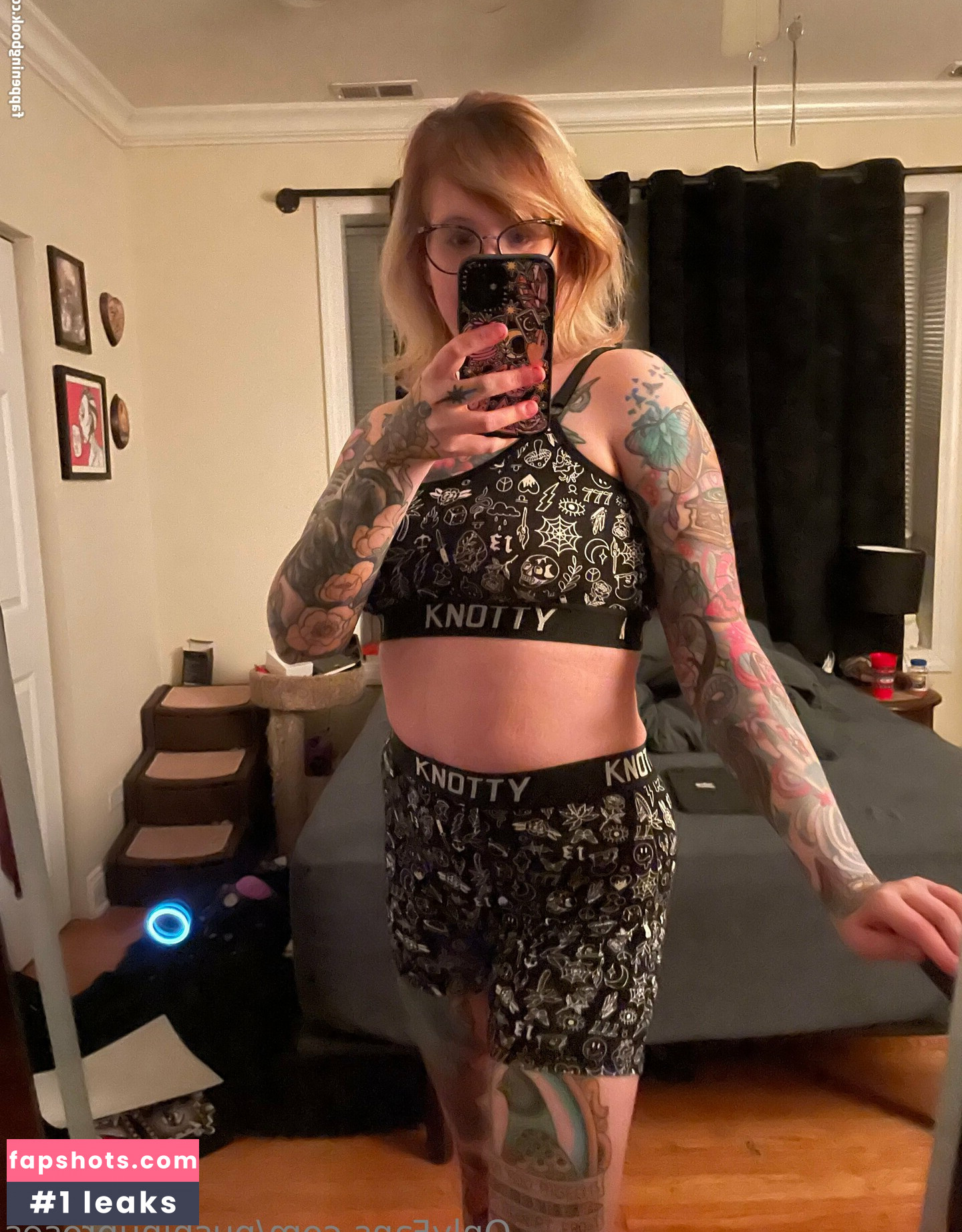 PushingUpRoses gallery photo #150