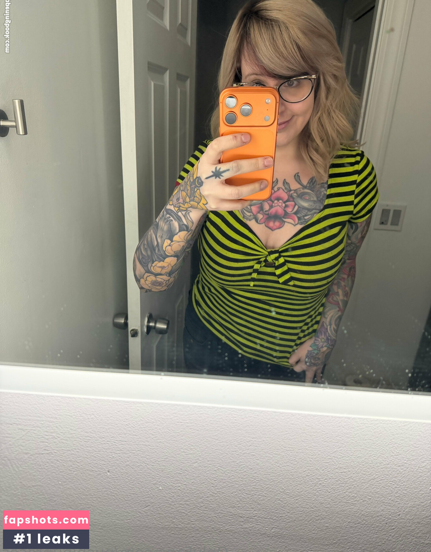 PushingUpRoses gallery photo #16