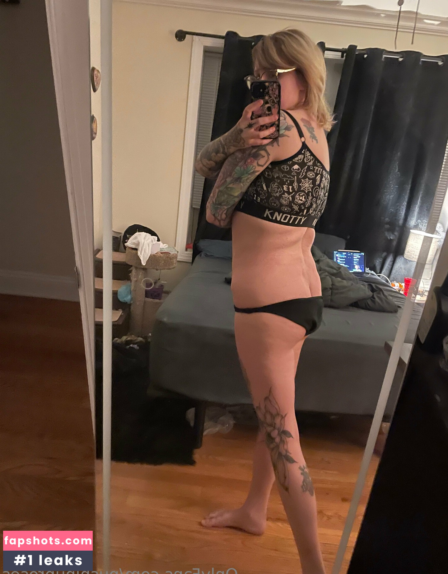 PushingUpRoses gallery photo #154