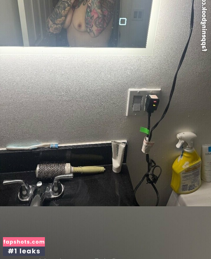 PushingUpRoses gallery photo #17