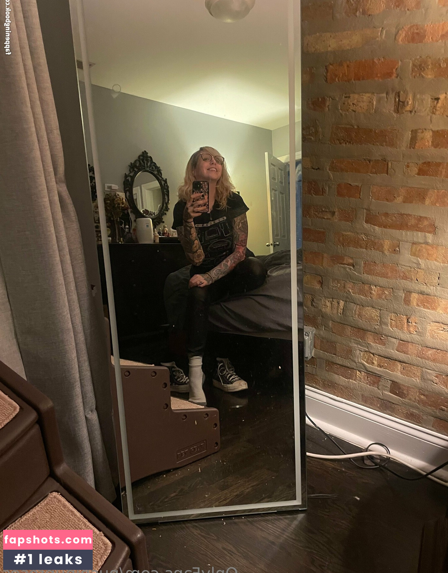 PushingUpRoses gallery photo #19