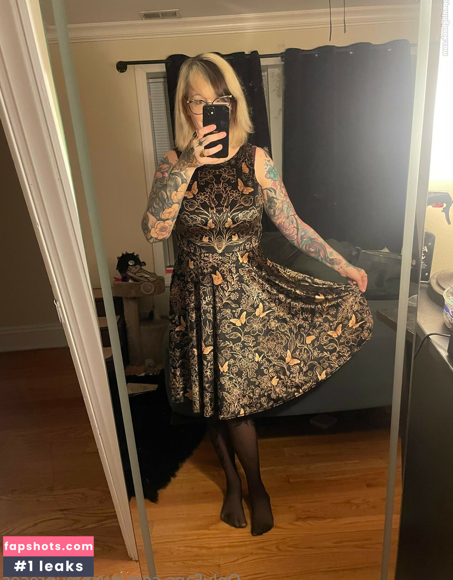 PushingUpRoses gallery photo #204