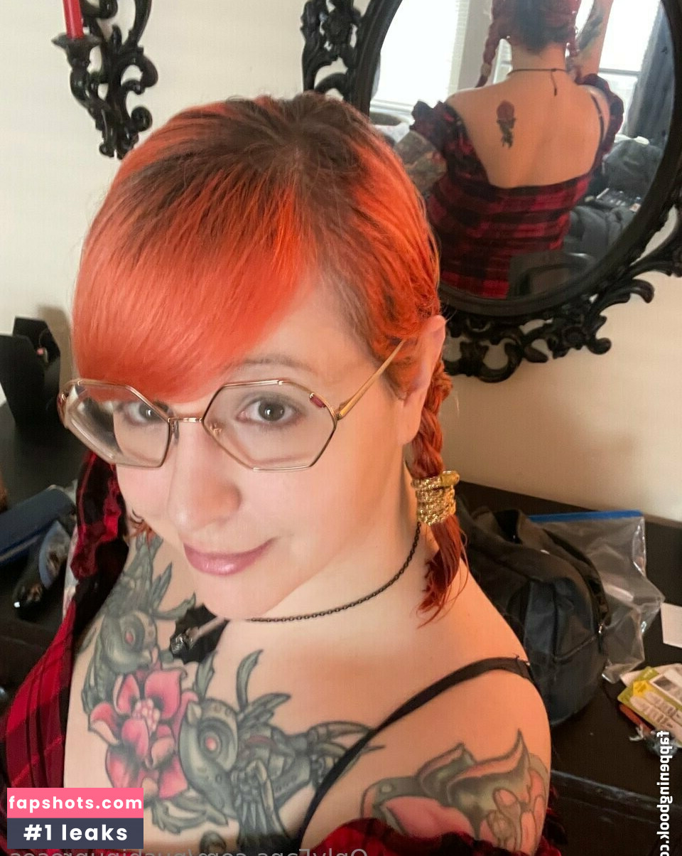 PushingUpRoses gallery photo #220