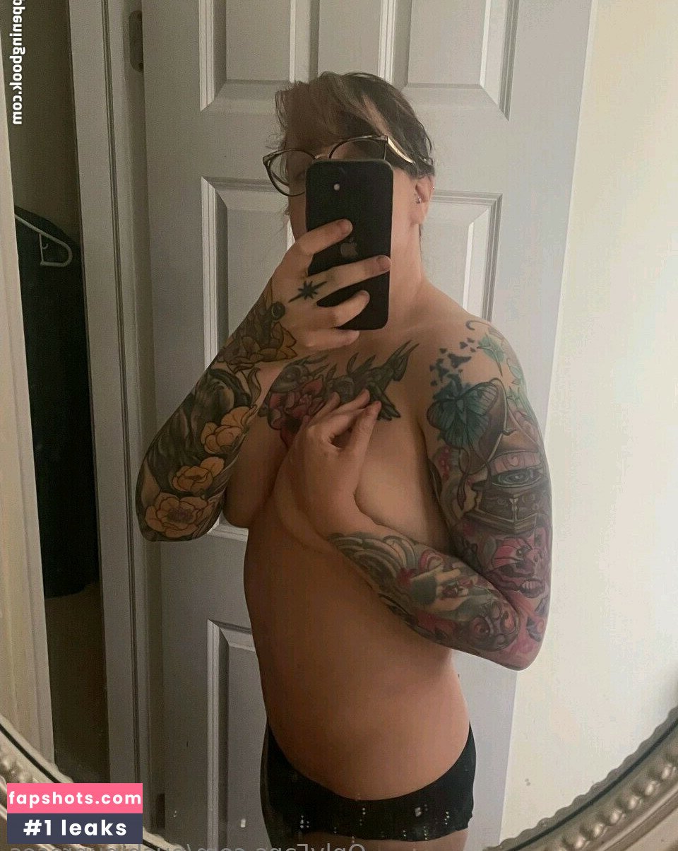 PushingUpRoses gallery photo #228