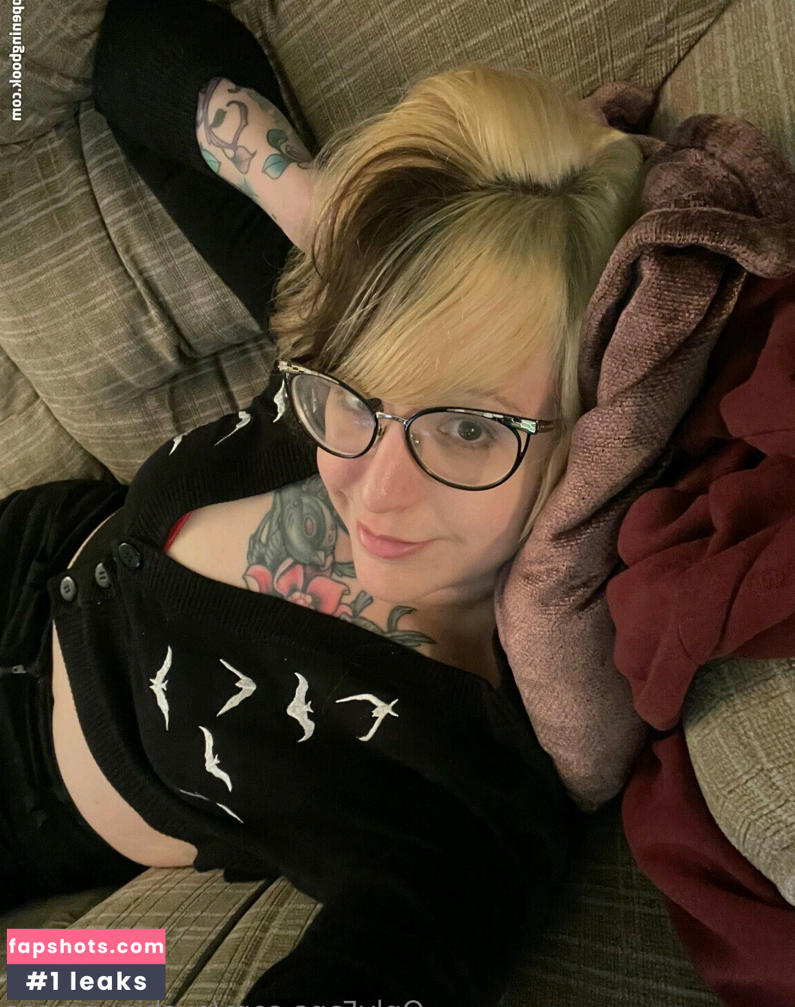 PushingUpRoses gallery photo #239