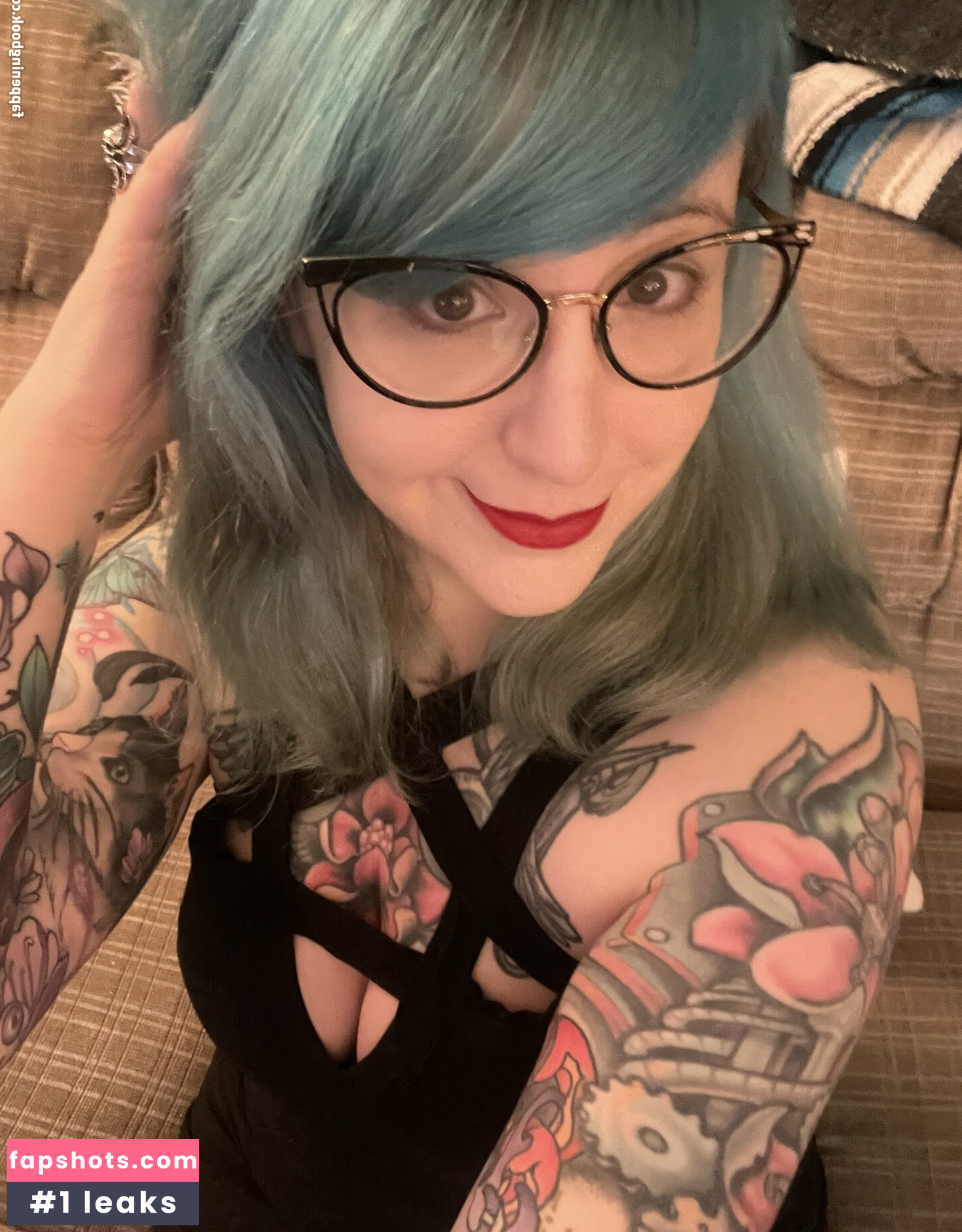 PushingUpRoses gallery photo #307